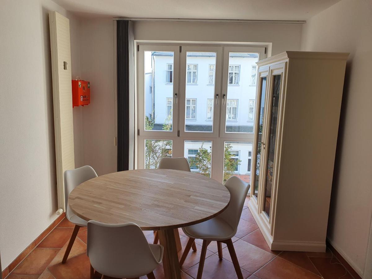 Das Appartement Inselliebe Ruegen Inkl Sauna Und 3H Taeglich Eintritt Ahoi Schwimmbad Sellin (Rugen) Exterior foto